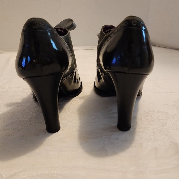 Size 10B Coach 3.5" High Heels Suede & Patent Leather Ribbon Laced Oxfords Italy - Picture 4 of 9